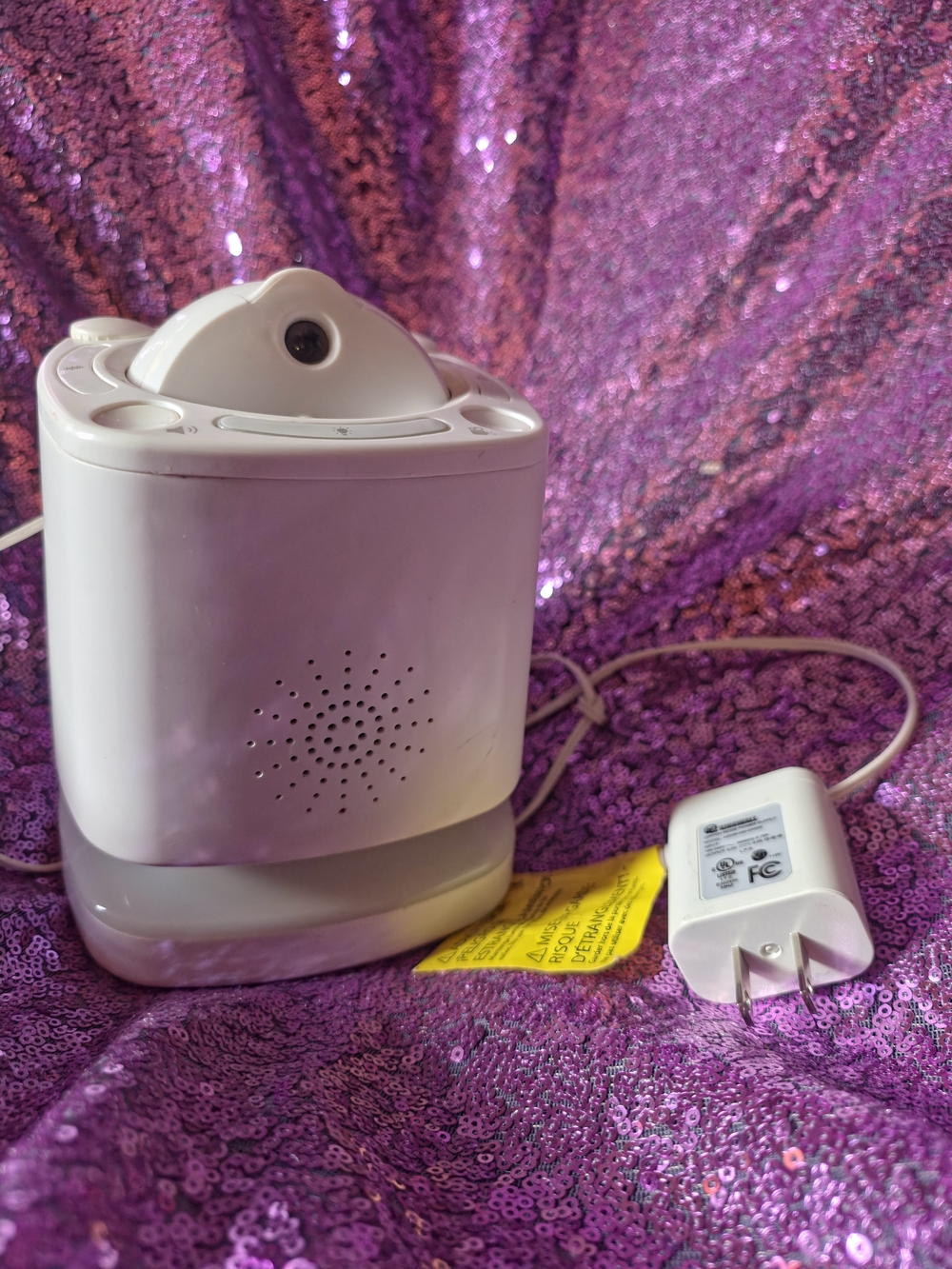 MUNCHKIN Nursery Projector & Sound System